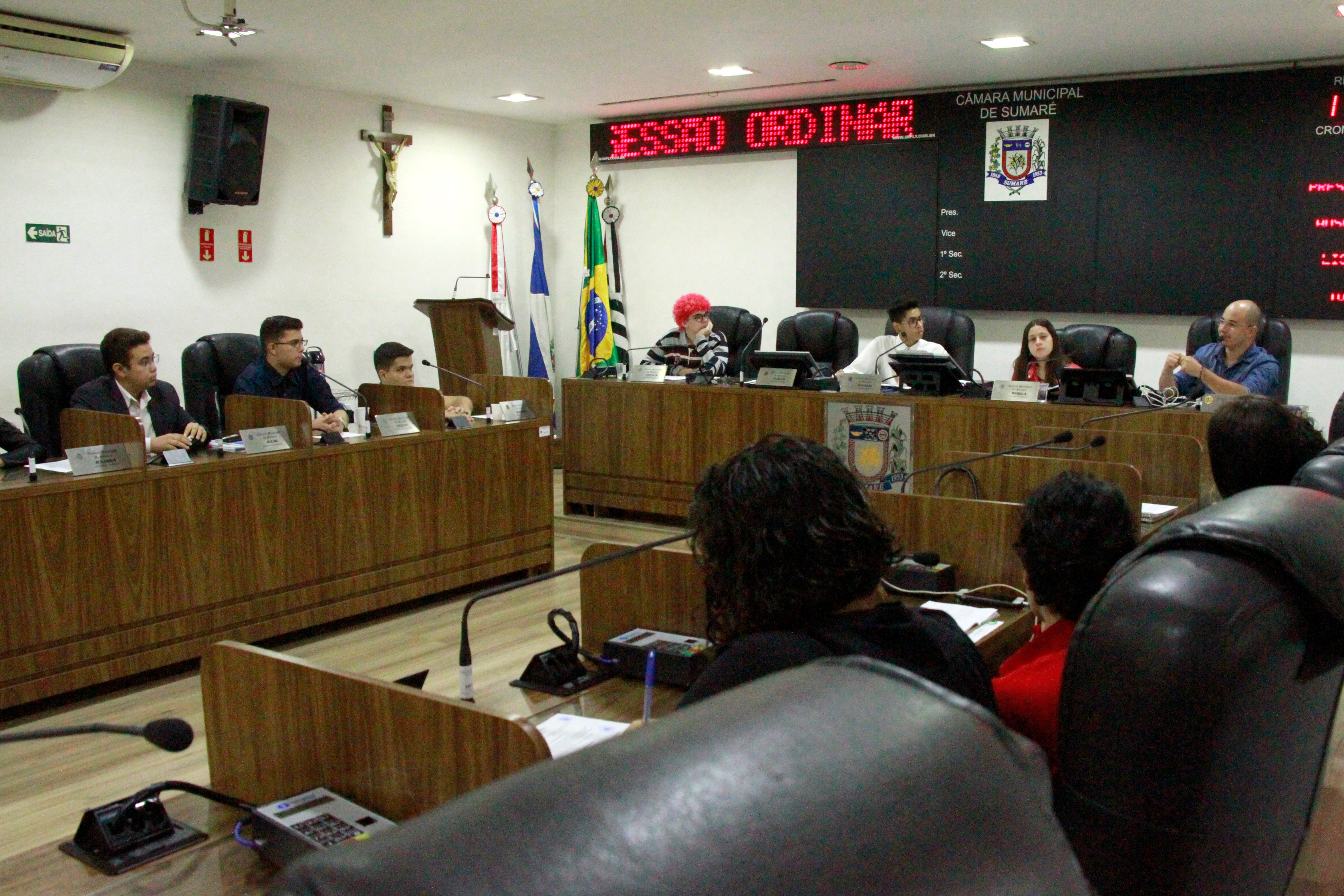 Parlamento Jovem realiza última sessão do ano na Câmara de Sumaré